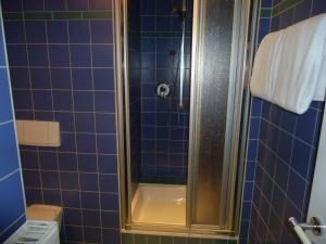 Koupelna v ubytování Garni Hotel Kaiserdom + 10 fotografií