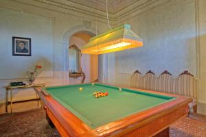 Villa Camaiore by PosarelliVillas biliárdasztala