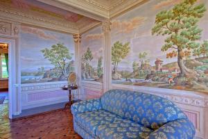 A bed or beds in a room at Villa Camaiore by PosarelliVillas