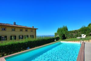 The swimming pool at or close to Villa Camaiore by PosarelliVillas