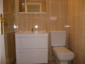 A bathroom at Apartamento Playa de la Lucera