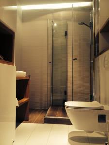 Bilik mandi di Ambar Apartament