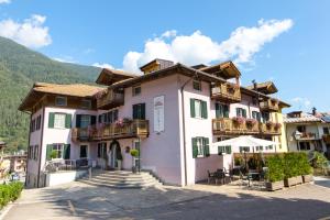 ディマーロにあるAlp Hotel Dolomitiのギャラリーの写真