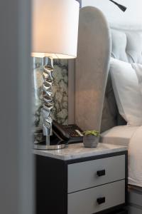 Uma área de estar em CVK Taksim Hotel Istanbul