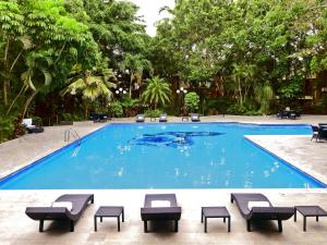 Bazén v ubytování HS HOTSSON Hotel Tampico nebo v jeho okolí