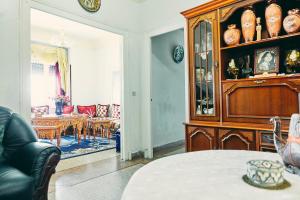 Ruang duduk di Tetouan house