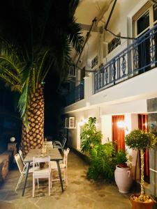 Foto dalla galleria di Hotel George ad Agios Kirykos
