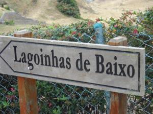a sign that reads leonidas de balevo at Quinta do Monte Santo in Vila do Porto