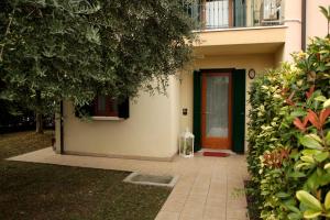 A garden outside CASA GIULIA a Borso del Grappa