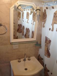 Koupelna v ubytování La Fueguina Departamento 1 en Gdor Gregores