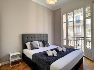 Nestor&Jeeves - LILAS BUFFA - Central - Close sea - Top Floor