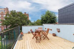 Gallery image of ALTIDO Charming 3 bed house with a rooftop terrace in London