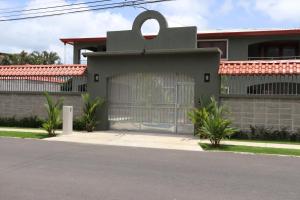 Gallery image of Jaco Sol Quadplex 11A in Jacó