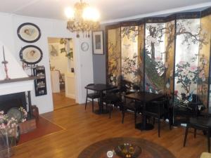 Posezení v ubytování Råda Hotel