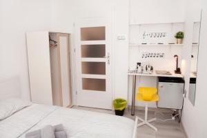 Gallery image of Comfortable rooms in Poznań