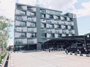 Gallery image of The 28th Hotel in Kanchanaburi