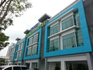a building in the city of singapore at Kosma Business Hotel in Kuantan