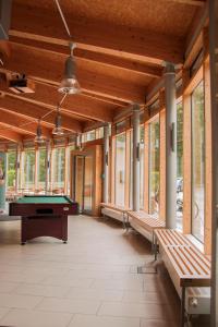 Haus Grillensee tesisinde bir bilardo masası