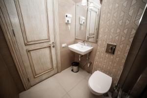 Koupelna v ubytování Boutique Hotel Mimino