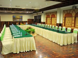 The business area and/or conference room at Angkor Hotel