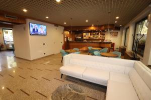 Μια τηλεόραση ή/και κέντρο ψυχαγωγίας στο Hotel Domenichino