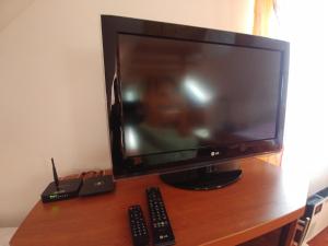 TV a/nebo společenská místnost v ubytování Podkroví - ubytování Brdy