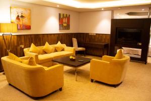 Zona d'estar a The Secure Inn Hotel Muscat