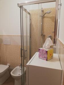 A bathroom at Il lago del Mugello B&B