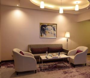 Posezení v ubytování Paradise Elite Hotel Al-Tahlia Jeddah