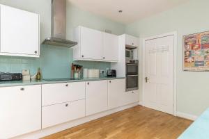 Charming 3 bed house with a rooftop terrace