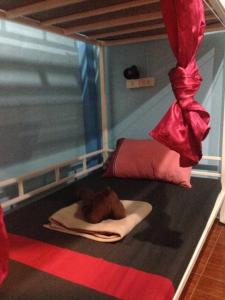 Postel nebo postele na pokoji v ubytování Rehab Hostel