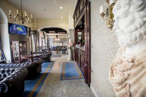 TV a/nebo společenská místnost v ubytování Hotel Diament Plaza Gliwice