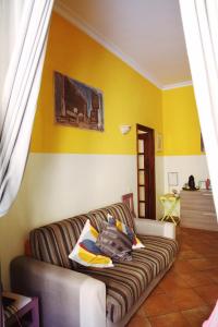 A seating area at Trastevere Dream House