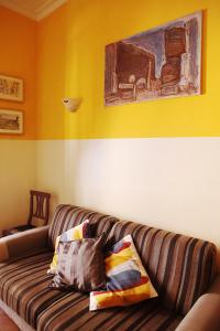A seating area at Trastevere Dream House