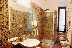 A bathroom at Trastevere Dream House