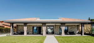 The building in which the holiday home is located