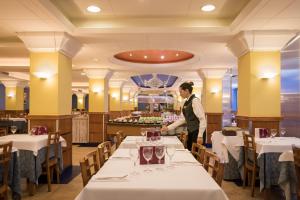 מסעדה או מקום אחר לאכול בו ב-htop Pineda Palace #htopBliss