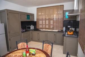 Nhà bếp/bếp nhỏ tại Villa Canne Rouge