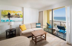 Sirata Beach Resort St Pete Beach的休息区