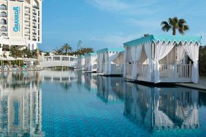 Bazén v ubytování Granada Luxury Belek - Family Kids Concept nebo v jeho okolí