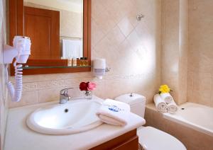 Koupelna v ubytování Avantis Suites Hotel