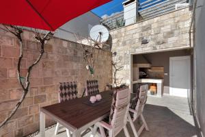 Fotografie z fotogalerie ubytování Villa hideaway Makarska v destinaci Veliko Brdo