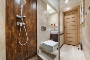 Kúpeľňa v ubytovaní Apartamenty Sun & Snow Żeromskiego Krynica Morska - blisko morza