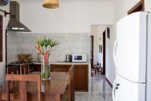 A cozinha ou cozinha compacta de Praia Accommodation