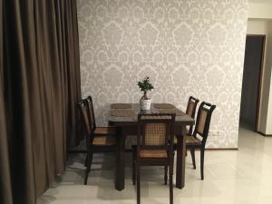 Posedenie v ubytovaní Villa la Val, Apartamenty Wałbrzych