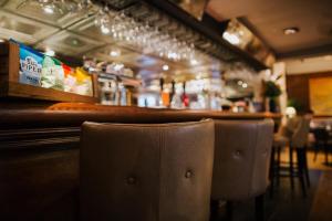 环球酒店酒廊或酒吧区