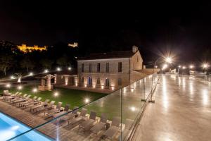 Bazén v ubytování Terra di Gradara nebo v jeho okolí