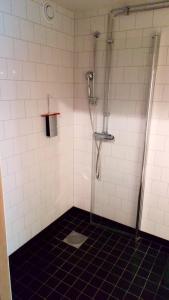 Koupelna v ubytování SPiS Hotell Naran + 19 fotografií