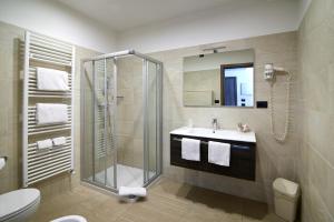 Koupelna v ubytování Hotel Le Balze - Aktiv & Wellness