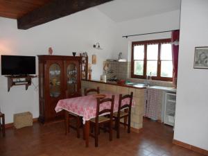 Kuchyňa alebo kuchynka v ubytovaní Appartamento TRE QUERCE di Guerrini Gian Carlo
